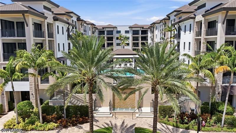 2 bedroom Condominium at 1135 3rd Ave S 515, Naples Square, Naples — photo 2