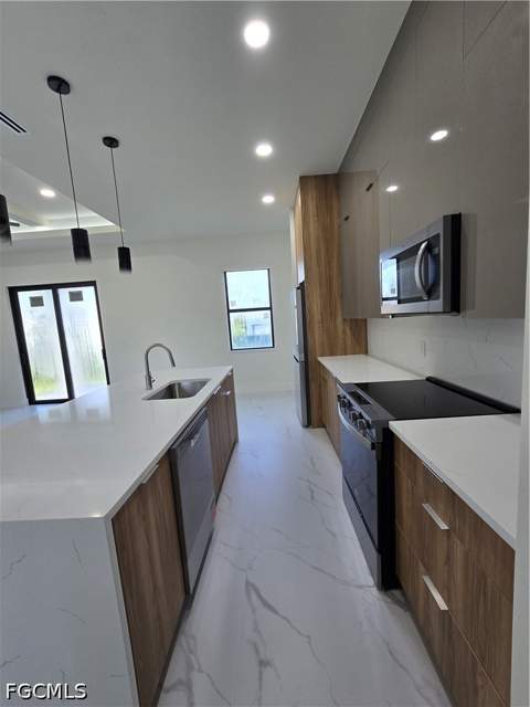 504 W 11th St, Lehigh Acres FL - photo 10 of 34