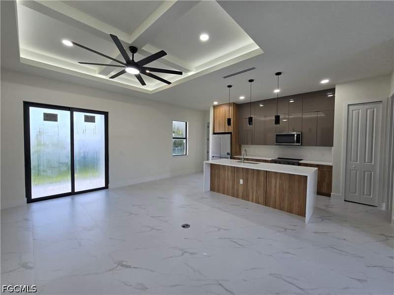 3 bedroom SingleFamilyResidence at 504 W 11th St, Lehigh Acres, Lehigh Acres — photo 4