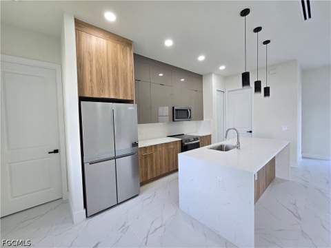 504 W 11th St, Lehigh Acres FL - photo 9 of 34