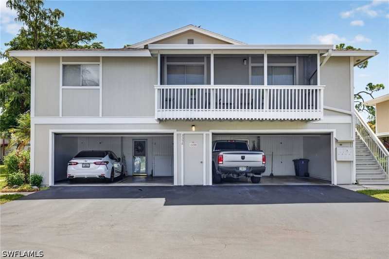 2 bedroom Townhouse at 3358 Royal Canadian Trce 3, Provincetown, Fort Myers — photo 1
