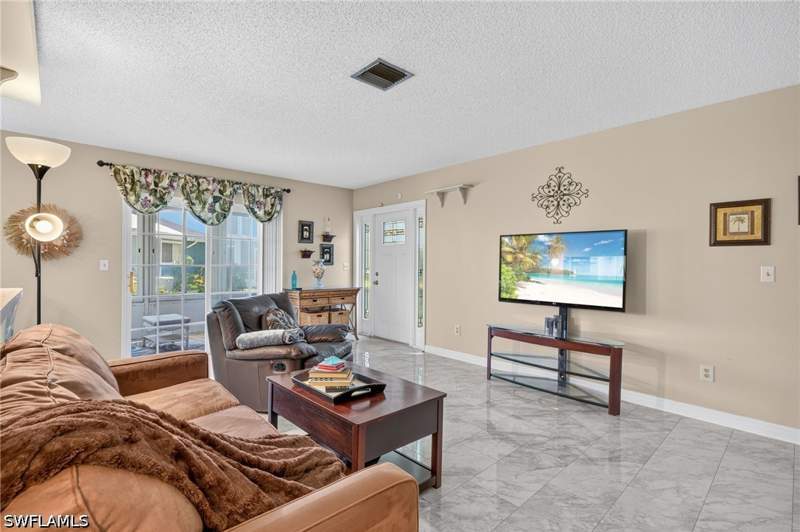 2 bedroom Townhouse at 3358 Royal Canadian Trce 3, Provincetown, Fort Myers — photo 5