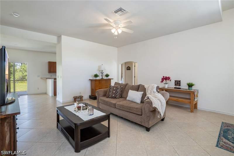 3 bedroom SingleFamilyResidence at 3720 52nd Ave NE, Golden Gate Estates, Naples — photo 5