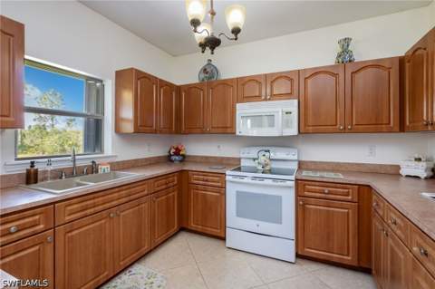 3720 52nd Ave NE, Naples FL - photo 6 of 31