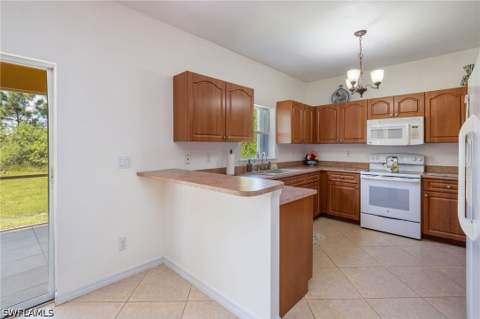 3720 52nd Ave NE, Naples FL - photo 7 of 31