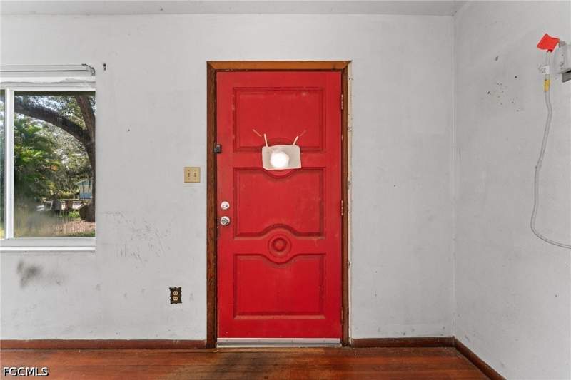 3 bedroom SingleFamilyResidence at 122 Evergreen Rd, Mariana Heights, North Fort Myers — photo 4