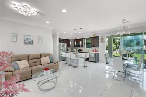 543 20th St SE, Naples FL - photo 6 of 30