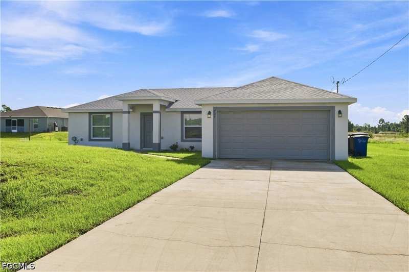 3 bedroom SingleFamilyResidence at 737 Ferguson Ave S, Lehigh Acres, Lehigh Acres — photo 1