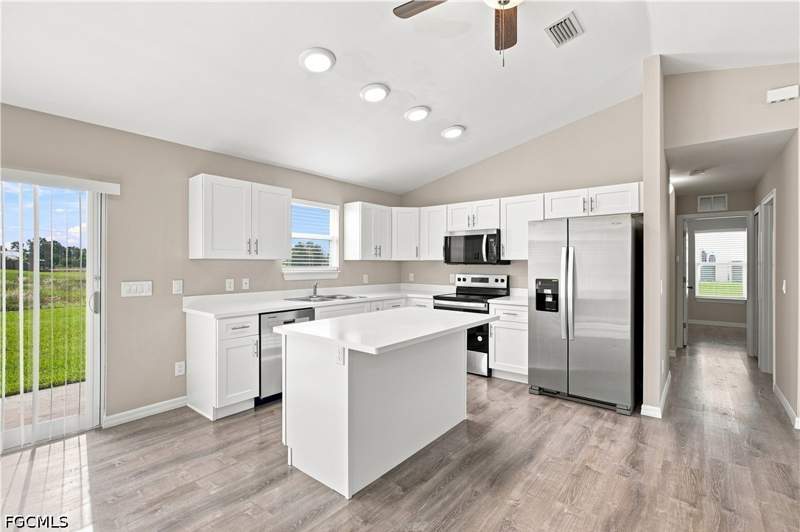 3 bedroom SingleFamilyResidence at 737 Ferguson Ave S, Lehigh Acres, Lehigh Acres — photo 2