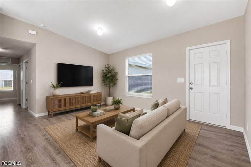 3 bedroom SingleFamilyResidence at 737 Ferguson Ave S, Lehigh Acres, Lehigh Acres — photo 5