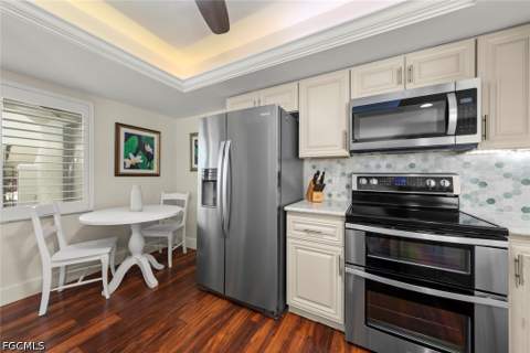 592 Beachwalk Cir 105, Naples FL - photo 11 of 48