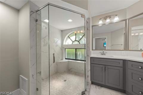 592 Beachwalk Cir 105, Naples FL - photo 19 of 48