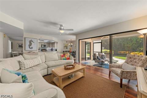 592 Beachwalk Cir 105, Naples FL - photo 8 of 48