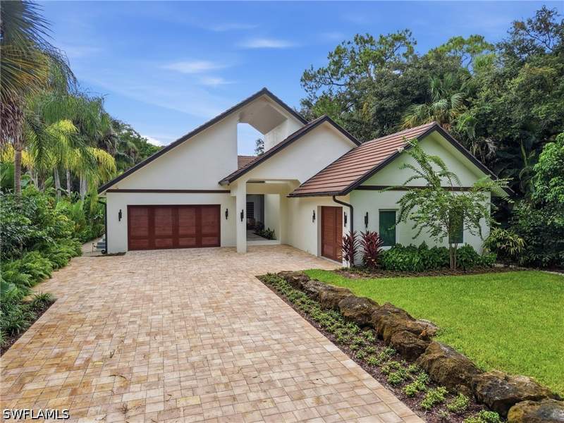 4 bedroom SingleFamilyResidence at 2751 68th St SW, Golden Gate Estates, Naples — photo 2