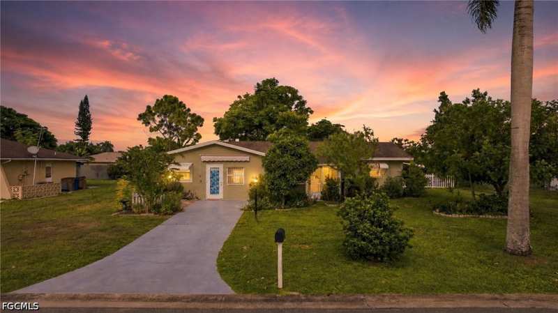 3 bedroom SingleFamilyResidence at 108 Contee Dr, Parkwood, Lehigh Acres — photo 1