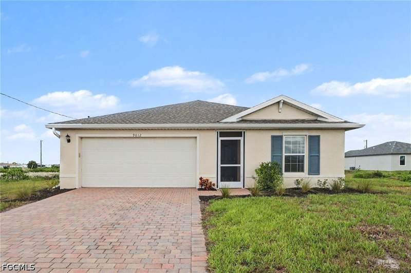 3 bedroom SingleFamilyResidence at 9012 W Justice Cir, Port Labelle, Labelle — photo 2