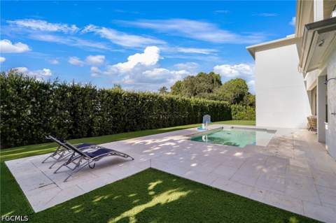 1252 Biltmore Dr, Fort Myers FL - photo 24 of 47