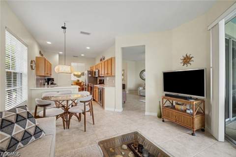 10012 Sky View Way 501, Fort Myers FL - photo 12 of 50