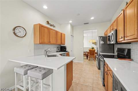 10012 Sky View Way 501, Fort Myers FL - photo 17 of 50