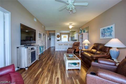 8066 Queen Palm Ln 543, Fort Myers FL - photo 10 of 42