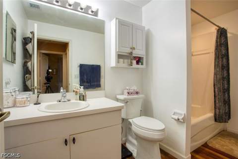 8066 Queen Palm Ln 543, Fort Myers FL - photo 7 of 42