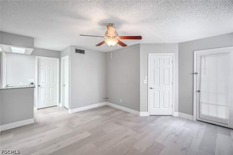 15206 Parkside Dr 102, Fort Myers FL - photo 7 of 18