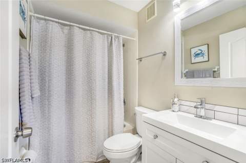 7360 Glenmoor Ln 4301, Naples FL - photo 10 of 24
