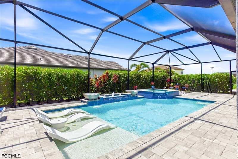 3 bedroom SingleFamilyResidence at 11718 Canopy Loop, Timber Creek, Fort Myers — photo 1