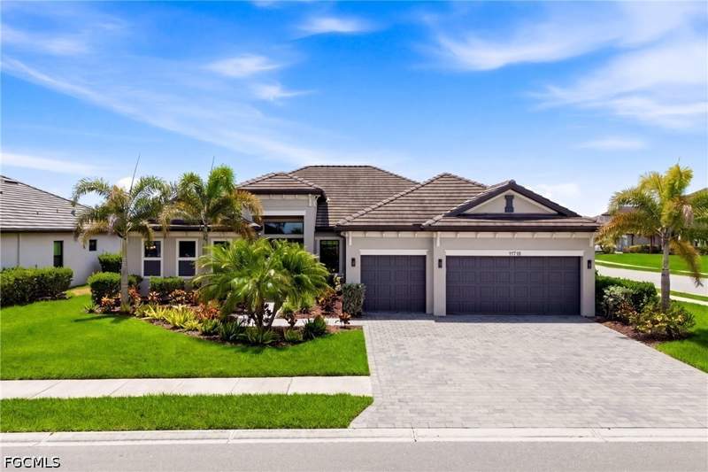 3 bedroom SingleFamilyResidence at 11718 Canopy Loop, Timber Creek, Fort Myers — photo 2