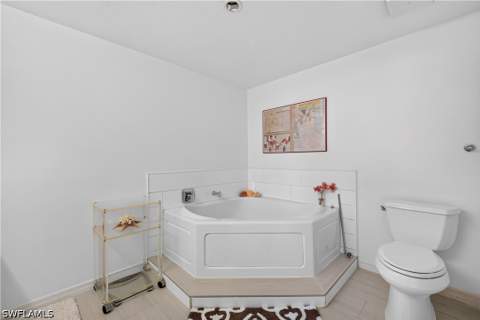 7515 Pelican Bay Blvd 17B, Naples FL - photo 7 of 19