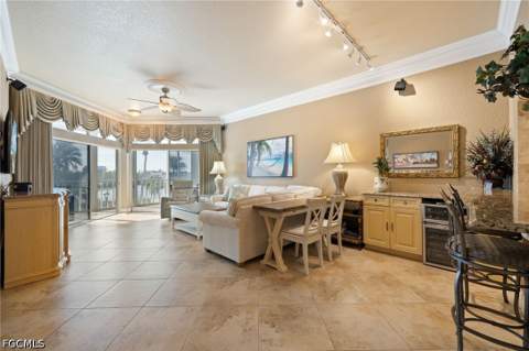 18092 San Carlos Blvd 915, Fort Myers Beach FL - photo 13 of 48