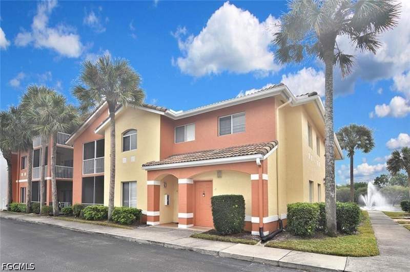 3 bedroom Condominium at 6400 Aragon Way 108, Tuscany Gardens, Fort Myers — photo 2