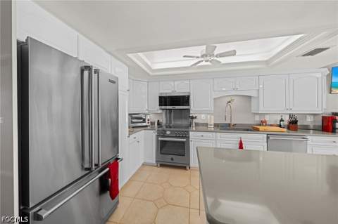 4013 SE 20th Pl 401, Cape Coral FL - photo 9 of 43