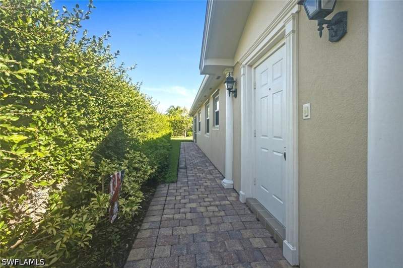 2 bedroom Attached at 7405 Emilia Ln, Verona Walk, Naples — photo 2