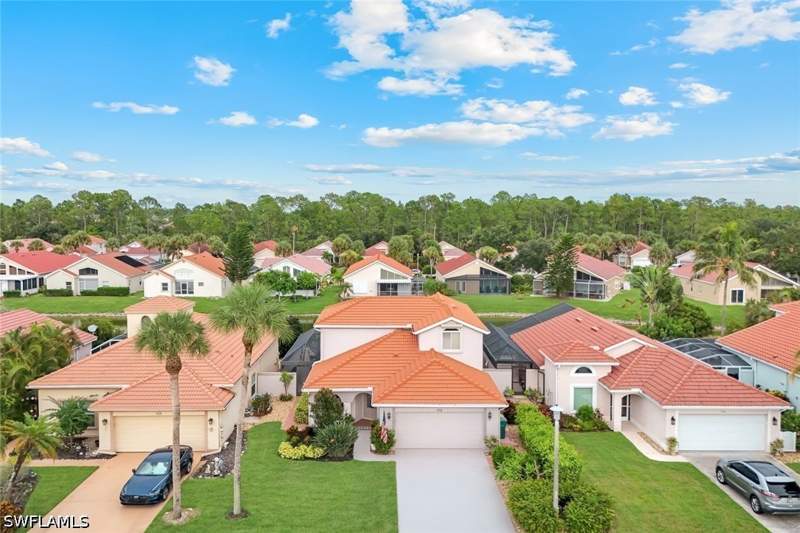 3 bedroom SingleFamilyResidence at 172 Sabal Lake Dr, Sabal Lake, Naples — photo 2