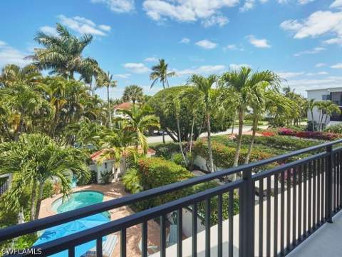 430 10th Ave S 305, Naples FL - photo 18 of 32