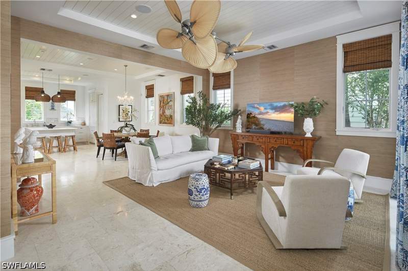 3 bedroom SingleFamilyResidence at 909 10th Ave S, Olde Naples, Naples — photo 5