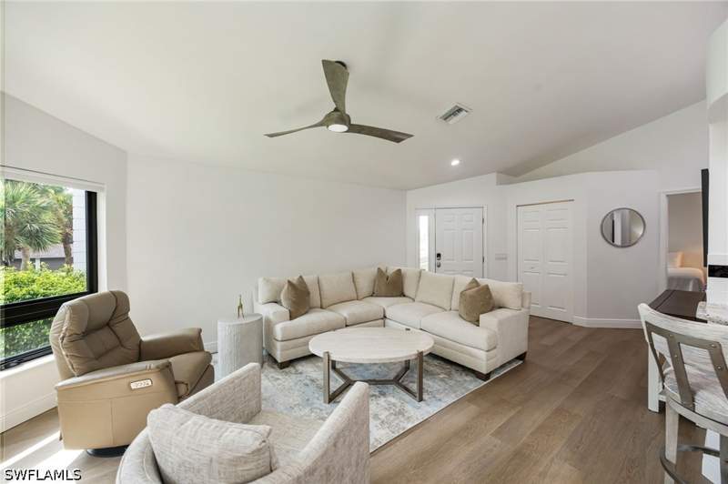 2 bedroom Condominium at 792 Eagle Creek Dr 203, Stonegate At Eagle Creek, Naples — photo 5