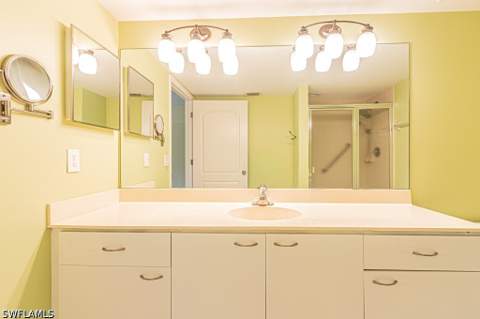 7768 Jewel Ln 102, Naples FL - photo 18 of 46