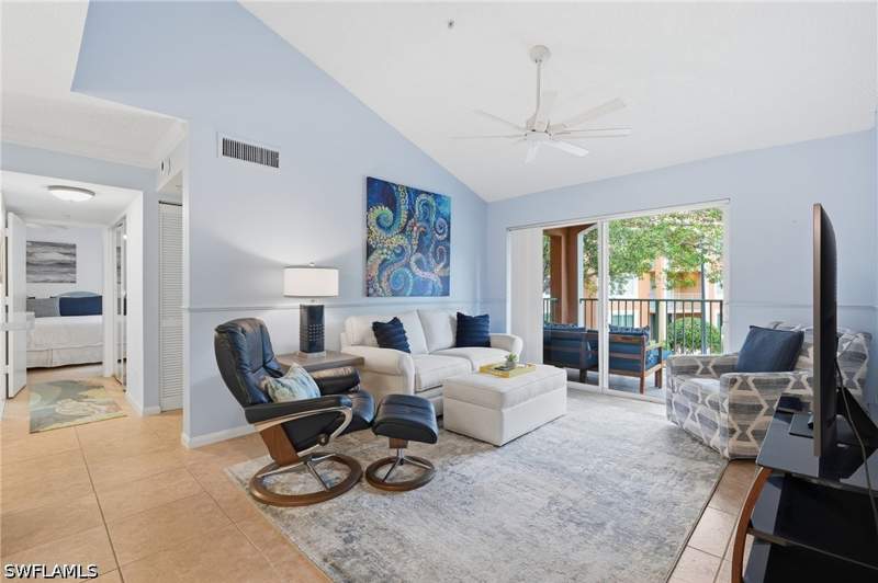2 bedroom Condominium at 1270 Wildwood Lakes Blvd 208, The Enclave At Naples, Naples — photo 3