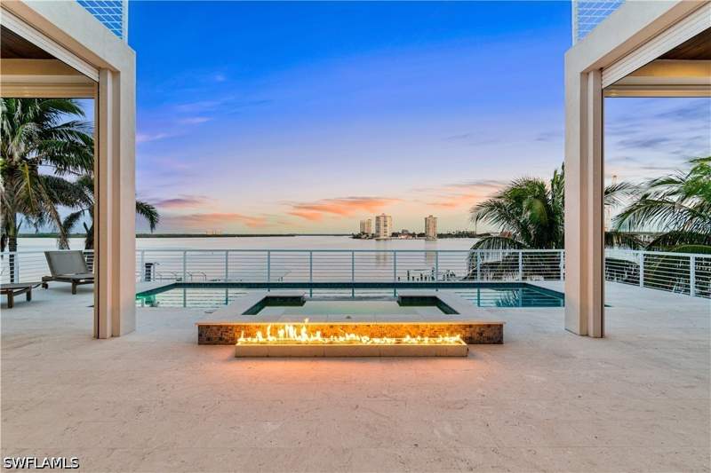 4 bedroom SingleFamilyResidence at 160 Little Carlos Ln, Laguna Shores, Fort Myers Beach — photo 2