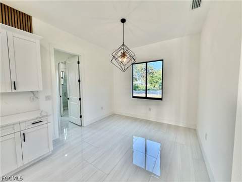 805 Lincoln Ave, Lehigh Acres FL - photo 19 of 46