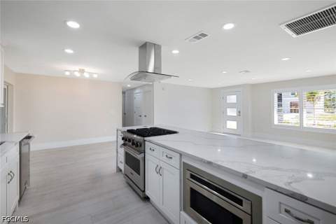 22 Palmview Blvd, Fort Myers Beach FL - photo 16 of 49