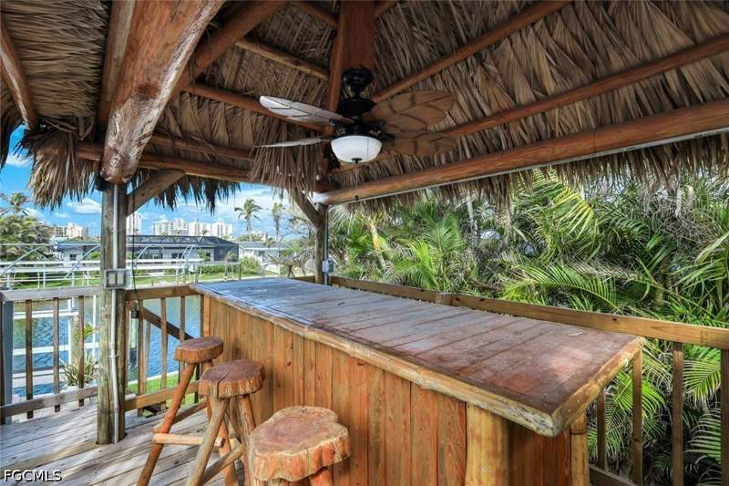 4 bedroom SingleFamilyResidence at 22 Palmview Blvd, Fairview Isles, Fort Myers Beach — photo 4