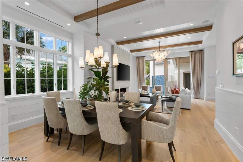 4 bedroom SingleFamilyResidence at 835 11th Ave S, Olde Naples, Naples — photo 5