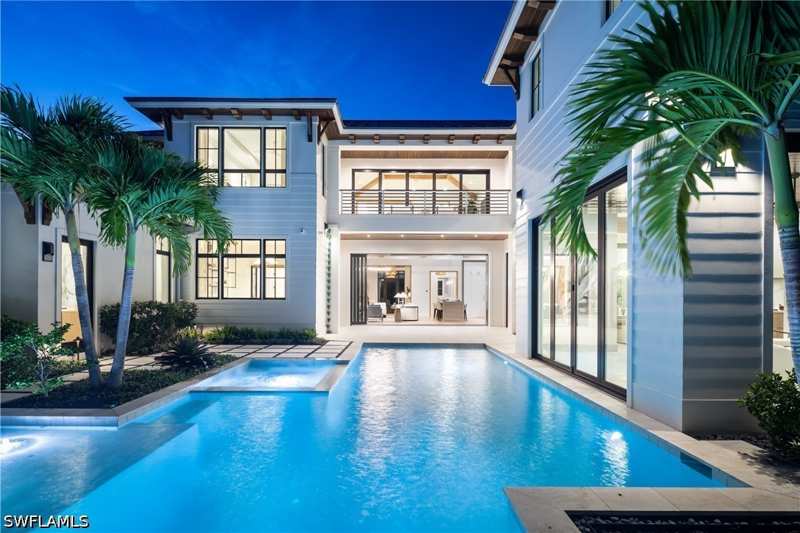 5 bedroom SingleFamilyResidence at 774 S Golf Dr, Olde Naples, Naples — photo 1