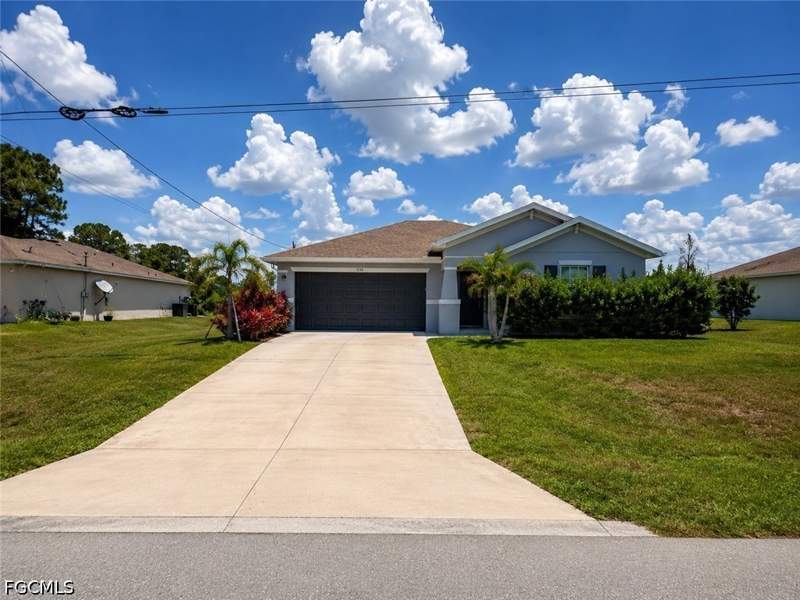 3 bedroom SingleFamilyResidence at 358 Pembroke St, Lehigh Acres, Lehigh Acres — photo 3