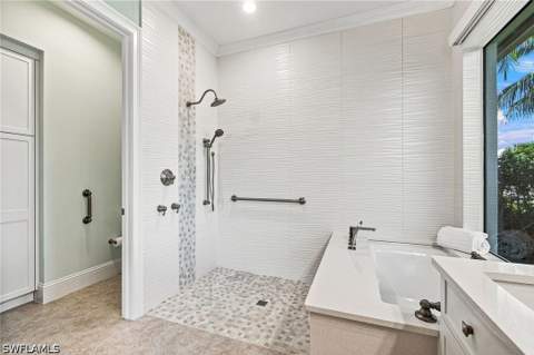 5047 Andros Dr, Naples FL - photo 21 of 50