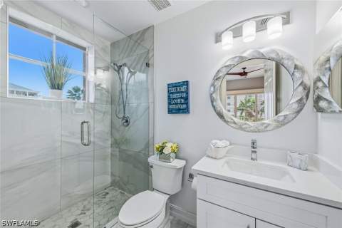 9566 Gulf Shore Dr 201, Naples FL - photo 17 of 33