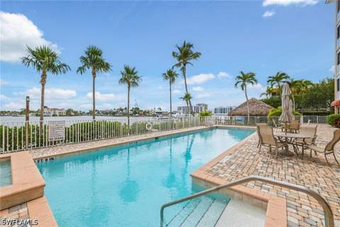 9566 Gulf Shore Dr 201, Naples FL - photo 24 of 33